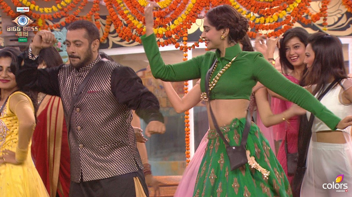 Bigg Boss 9: Salman Khan Makes Jalebis In The House! Bigg Boss 9: Salman Khan Makes Jalebis In The House!