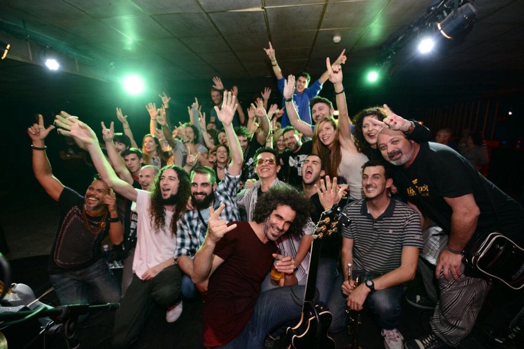 <a href="/jammindose/">Jammin' Dose</a> magnifican su propuesta en directo. Epílogo de festival ayer en el <a href="/boogaclub/">Boogaclub</a> <a href="/JM_Grimaldi/">J.M. Grimaldi</a>