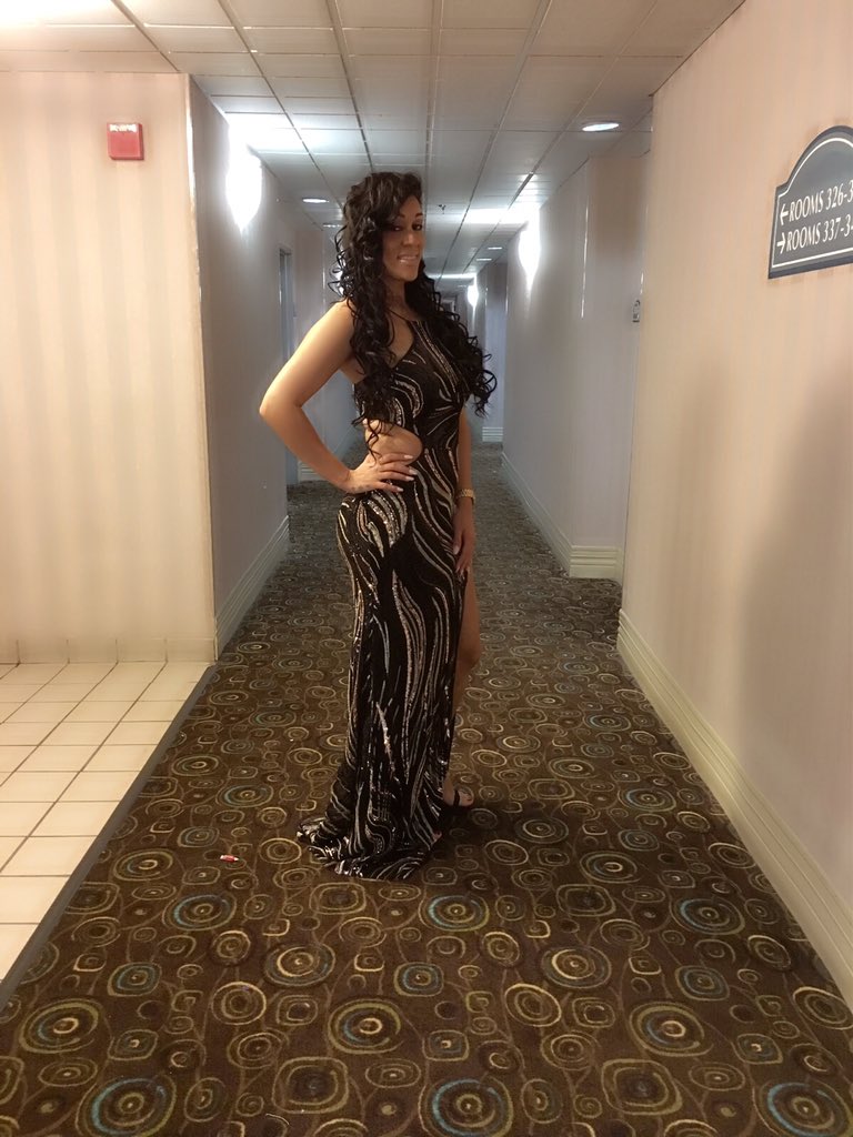 bella_b1122's tweet photo. All Black affair https://t.co/SWPDGUOs4R