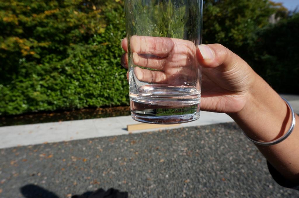 ForbesTech's tweet photo. Toyota's new hydrogen car produces exhaust water clean enough to drink. So our writer did: https://t.co/T3YNFZdov2 https://t.co/mNEkHKteqL
