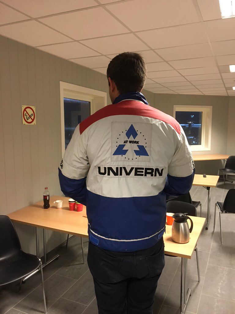 I kveld har denne drakta regjert på Sørlandet. <a href="/LarsAnvar/">Lars Anvar Kolle</a>