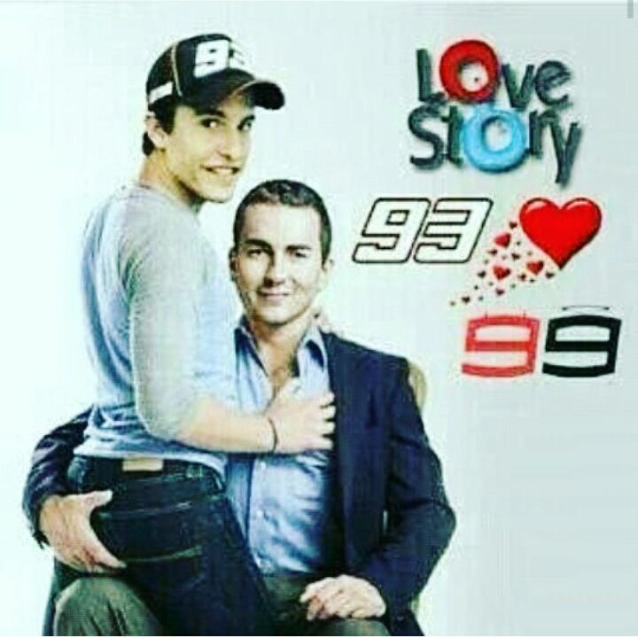 Ignatiusjorgi's tweet photo. @lorenzo99 and @marcmarquez93 shut down 😱👎 !! 
~ Good job legend @ValeYellow46 https://t.co/gyfOFHRNnn