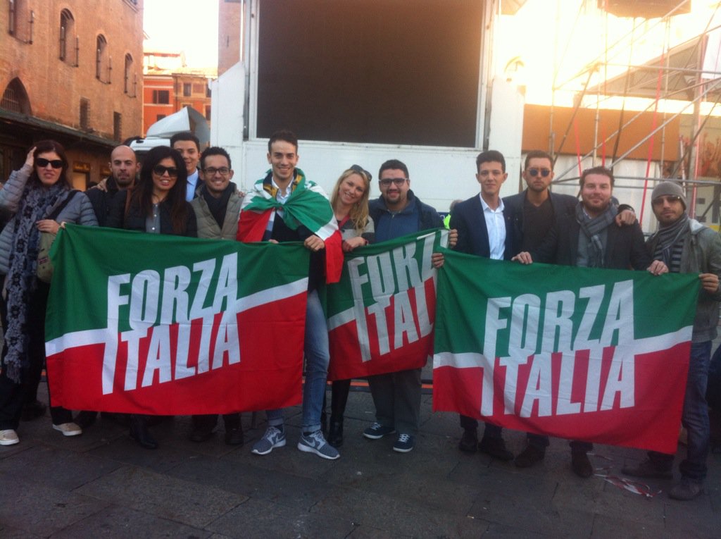 fi_giovani's tweet photo. #NoiconSilvio a #Bologna!! Come sempre, come da tradizione @FI_Giovani c'è !!!!!! @AngieCalabria @radioforzaita https://t.co/fuaXggpNEj