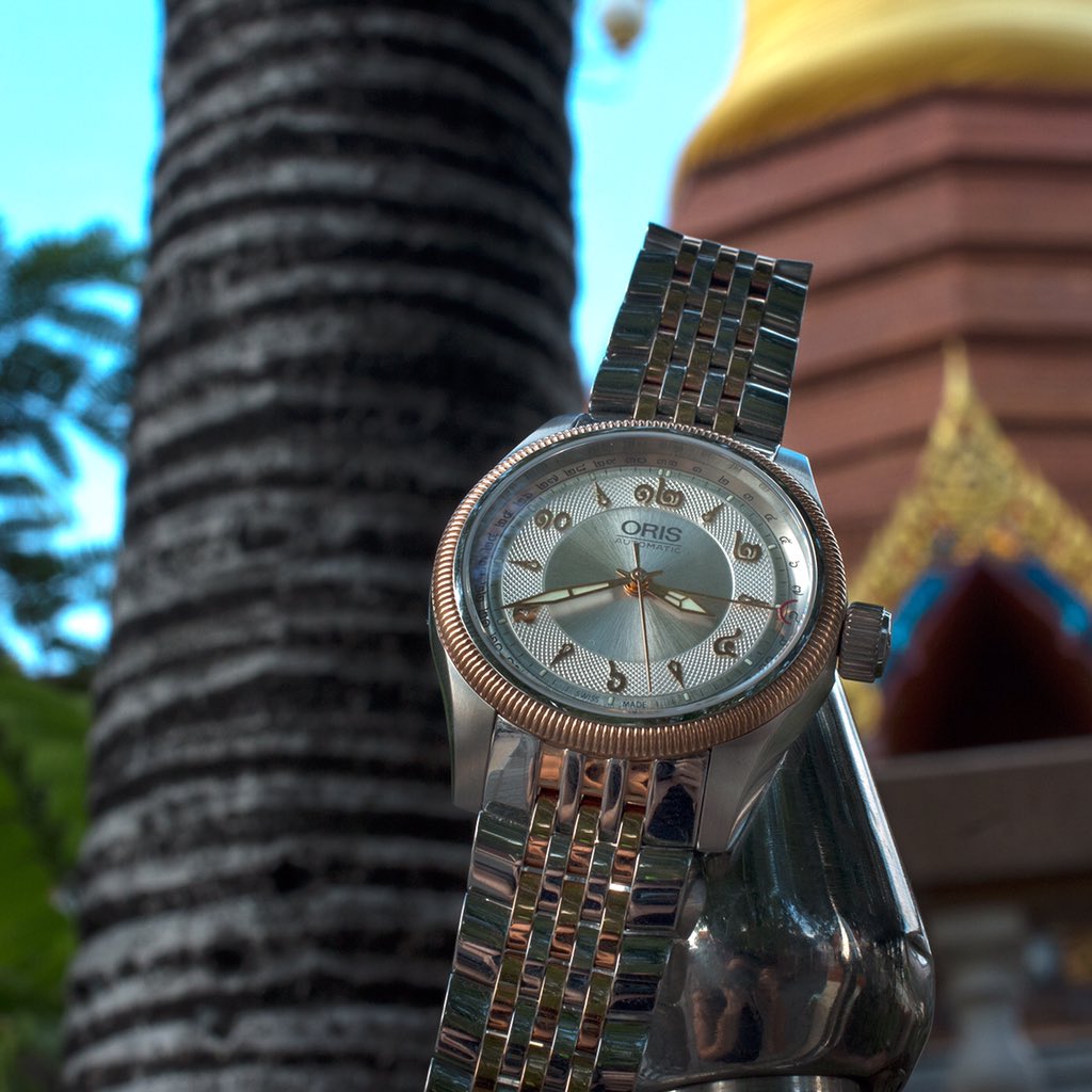 ZenL's tweet photo. I'm so local w/ my @OrisWatches Big Crown Thailand edition! #yourorisstyle https://t.co/T4o0SW5eMd