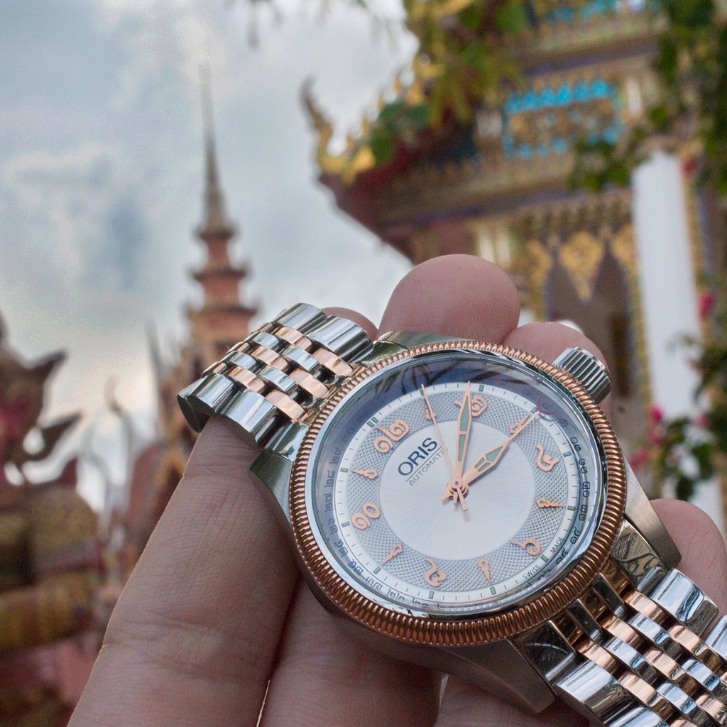 ZenL's tweet photo. I'm so local w/ my @OrisWatches Big Crown Thailand edition! #yourorisstyle https://t.co/T4o0SW5eMd
