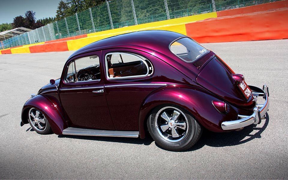 OnlyCarrera's tweet photo. #fuchs #violet #vw #radikal #hoodride #aircoled #watercooledsociety #low #lowbug #lowered #lowkulture #porsche #por… https://t.co/FGfBcQtR3M