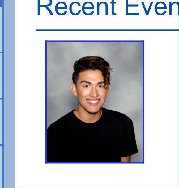 TinoGlamourr's tweet photo. COME THRUUU SCHOOL PICS ✊🏼 #Strobin https://t.co/lYjXkpGrcm