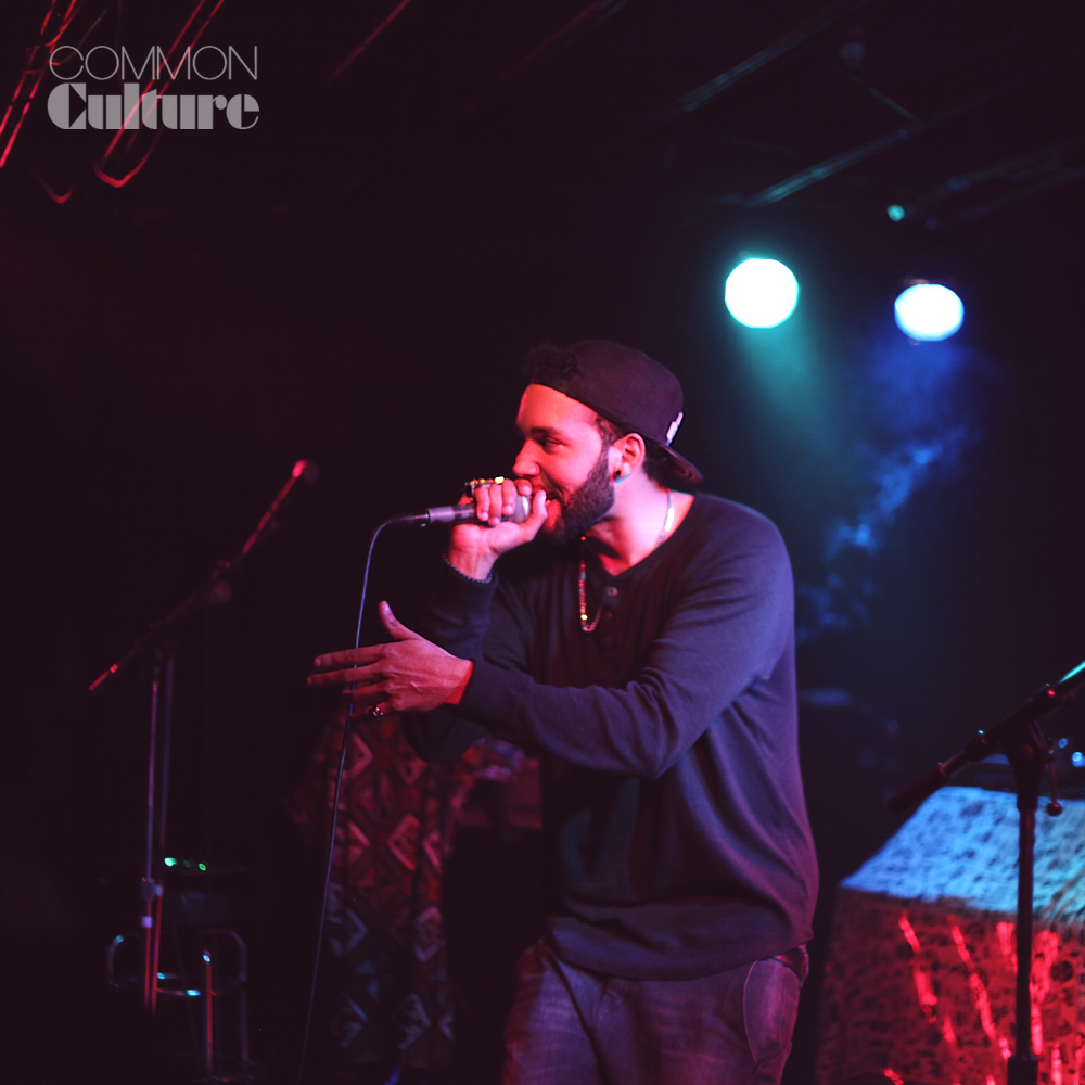 CmnCltr's tweet photo. @Iamjplaza had some really #bigrings #lastnight .. but bigger bars. #ZRD @FirstAvenue #motifii https://t.co/UVNJ5Qaq9q