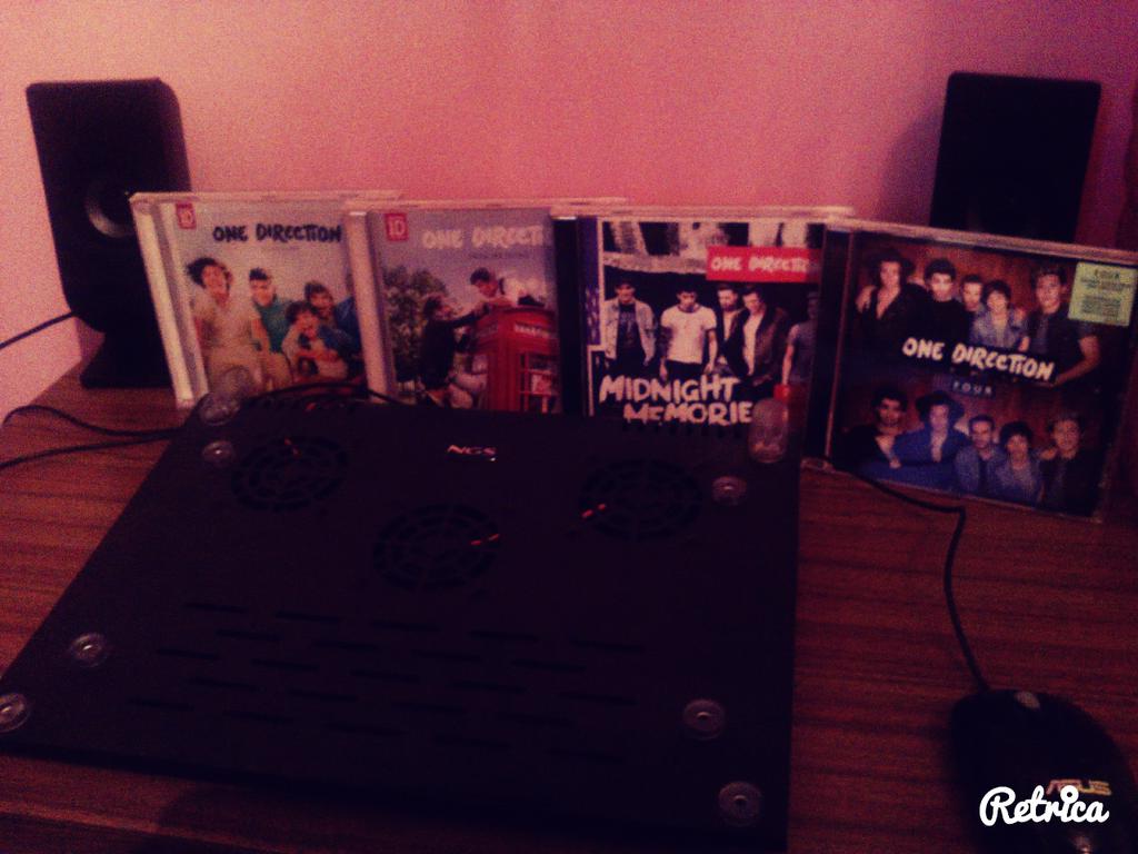 joanajaneiro05's tweet photo. Forever #directioner

@onedirection https://t.co/HOrjzvyncd