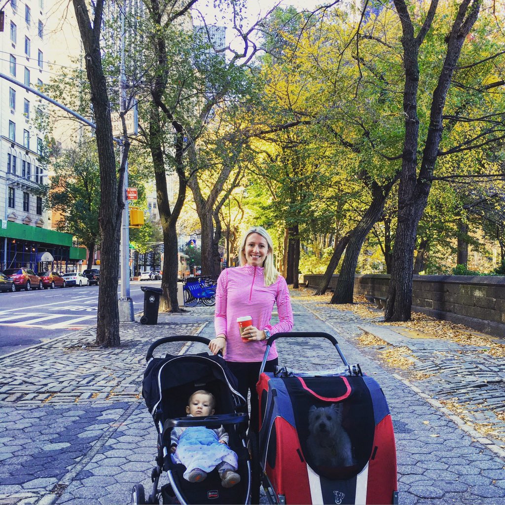 JayOrwig's tweet photo. This is how we roll. 😄💙 #HenryJay @FranklinOrwig #NYC https://t.co/2zENJp8WDq