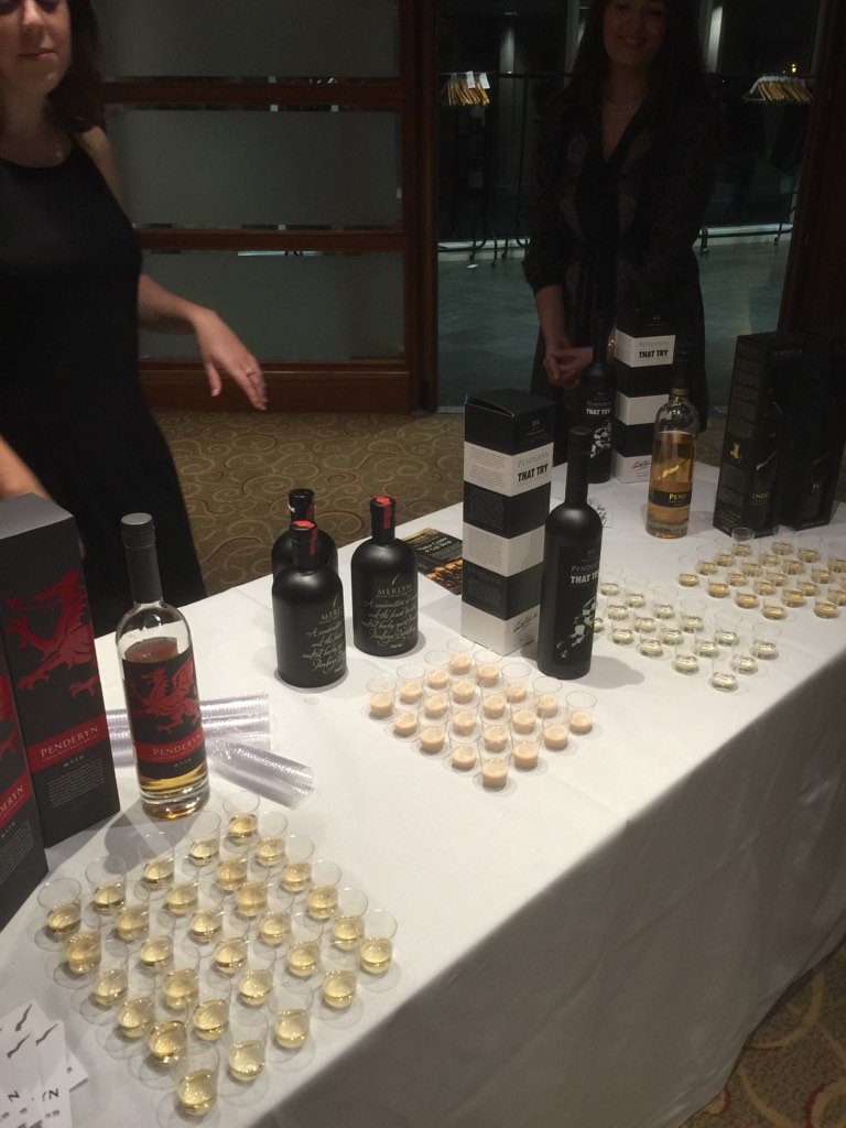 RichCMoss's tweet photo. @PenderynWhisky @itsmyshoutltd.  Sorted. May have to adlib my presentation later! @gorillagrouptv https://t.co/Xo1AHsspxe