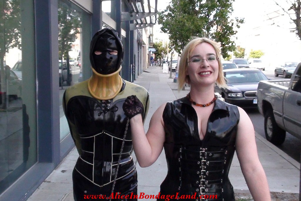public disgrace femdom sklavin bdsm public disgrace femdom sklavin bdsm