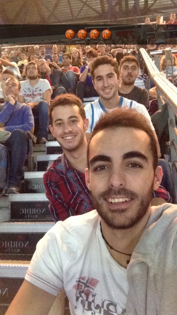 hugotornero's tweet photo. YEEEEEESSSSS #EstuRMB https://t.co/7p9mBpkNTN