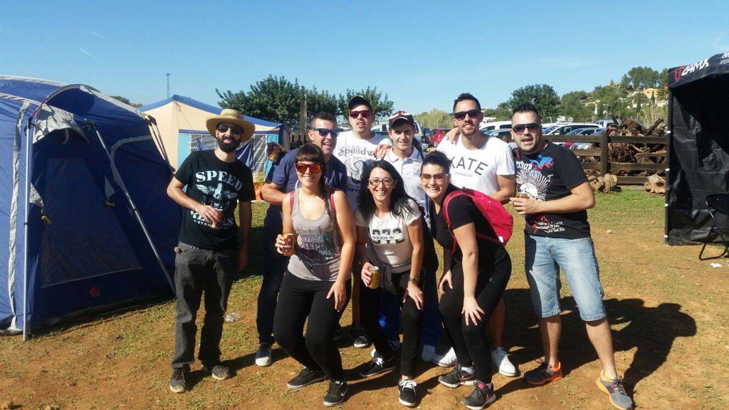 RebecaLozanoU's tweet photo. Cheste 2015 😁 https://t.co/X4TH17gpY6