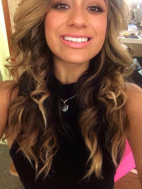 cabellosoloist's tweet photo. Ally is always so pretty, kind and helpfull with us, we adore you ally.
#WELOVEYOUALLYBROOKE https://t.co/ixrHMx3KJ6