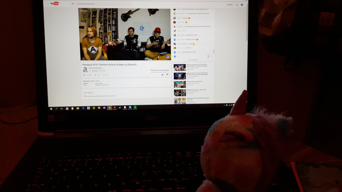 Vanniileiinkeks's tweet photo. #AlchiStream also bei mir sitzt Flommy 😂 https://t.co/221bi3ldrl