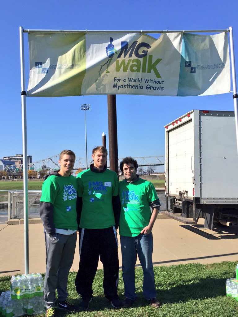 BellarmineTimmy's tweet photo. TGH's last service event of the semester was well spent at the Myasthenia Gravis Walk in downtown Louisville!! https://t.co/Eiw1UdtYTl