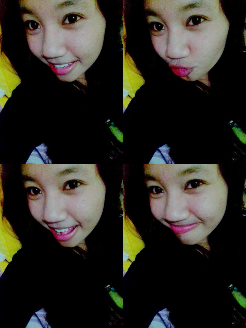 Di setiap senyuman selalu Membawa Luka 😢