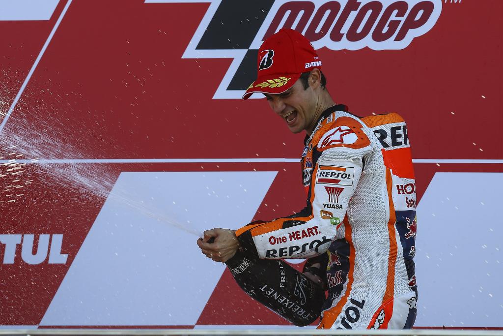 26_DaniPedrosa's tweet photo. Una gran actitud y un fuerte deseo me siguen guiando hacia mi mejor versión. https://t.co/wkOB9Bm7yX