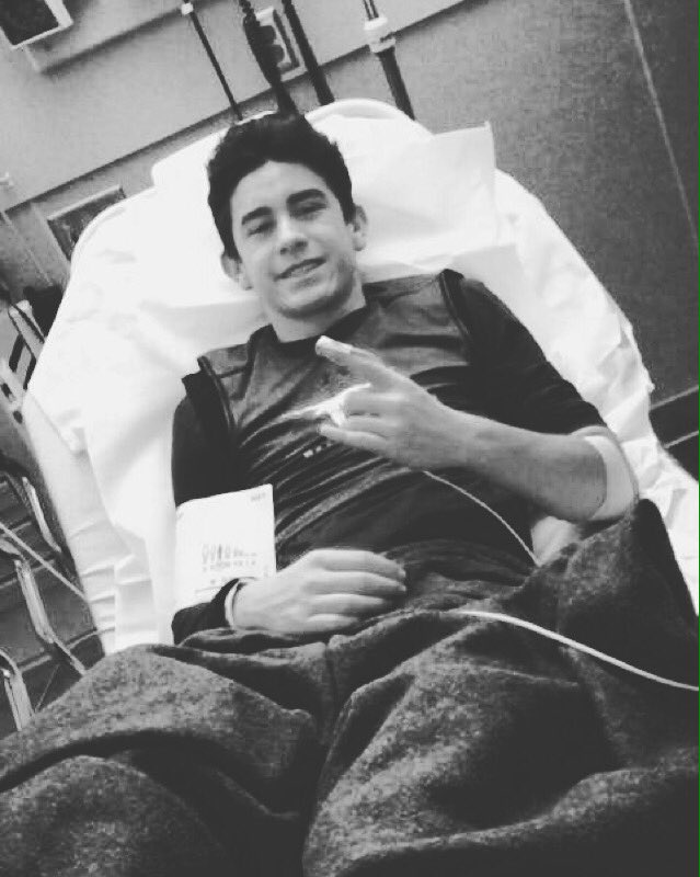 _angeljacquez's tweet photo. Lord thank u for blessing me &amp; making sure nothing's fatal. Bruised ribs&amp;lung. Time for off season @PaysonFootball💪🏼 https://t.co/ALkb9I32OW
