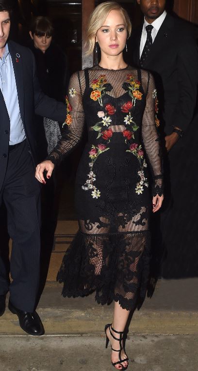 MBFWcelebs's tweet photo. Jennifer Lawrence wearing Dolce &amp; Gabbana in London

#D&amp;G
#JLaw
#Celebs
#CelebStyle https://t.co/wcmpm9T3zT