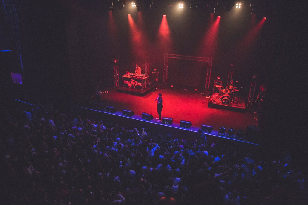 DizzyWright's tweet photo. The #Fv2015Tour is officially over LA was amazing last night. https://t.co/mbKBjBk5sO