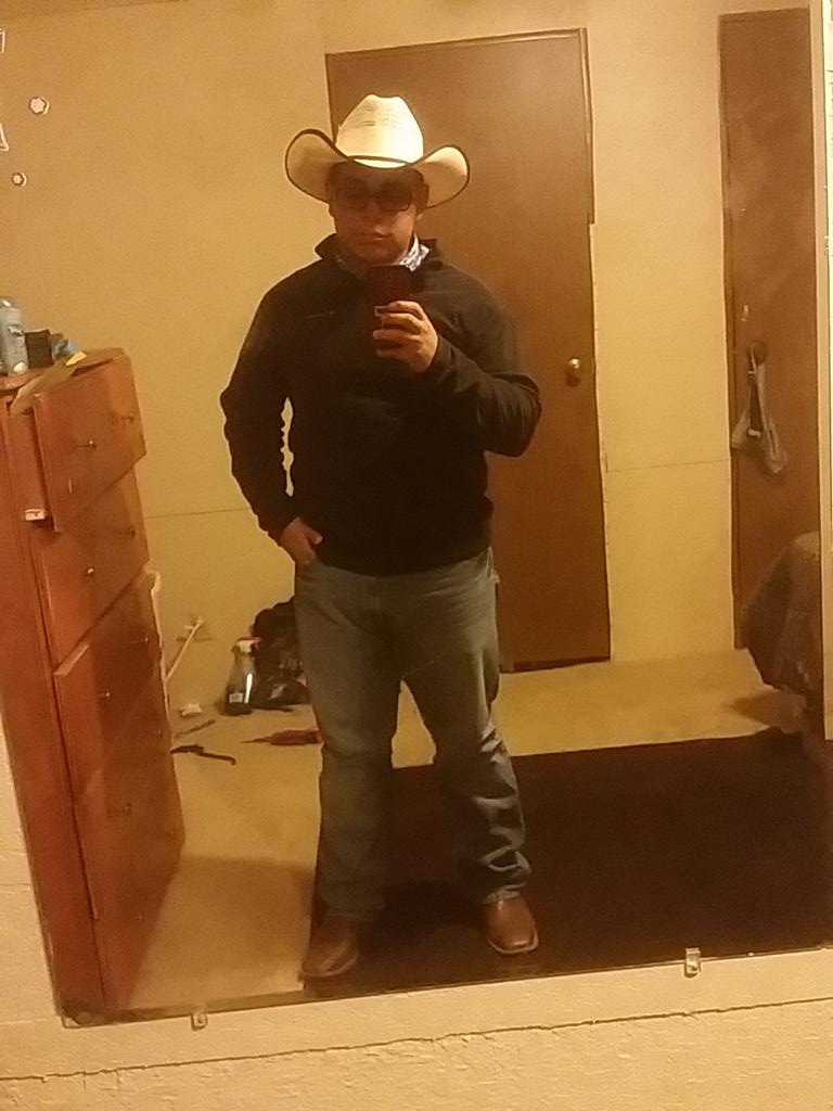 On that #countryboystatus #cowboy 😂😂