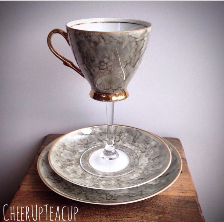 Our #teacup wine glasses make the perfect gift this Christmas #crafthour