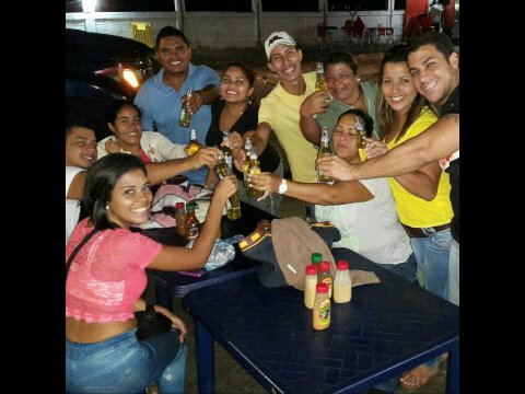 StephaniediazM's tweet photo. #amigos https://t.co/rGIVBcKWUm