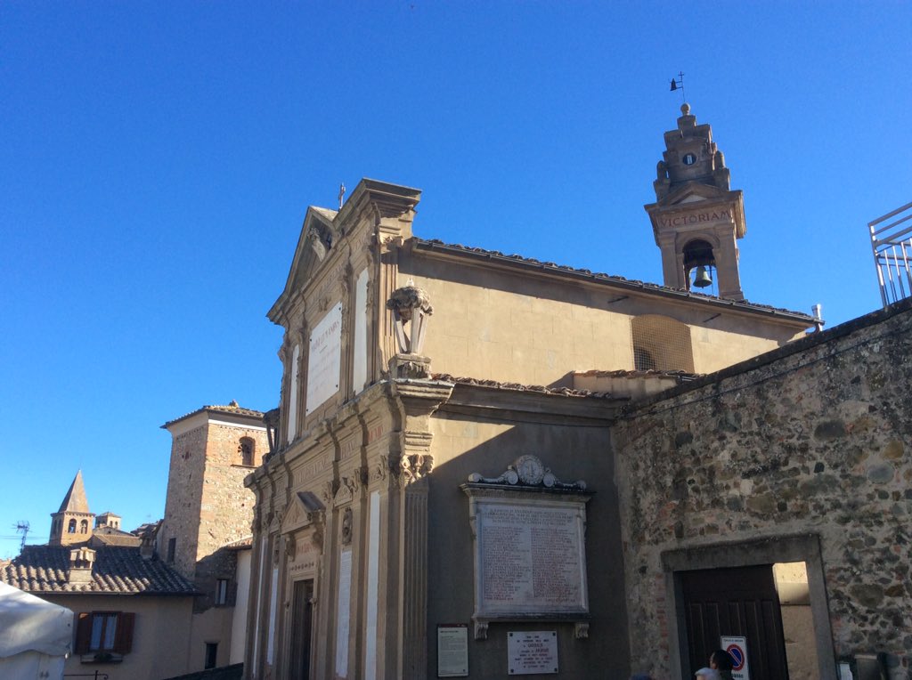 myitalianissimo's tweet photo. November afternoon 🌞 #Anghiari 🇮🇹 #FestaSanMartino #ItalianAutumn 🍂 https://t.co/jU9QcmdnPy