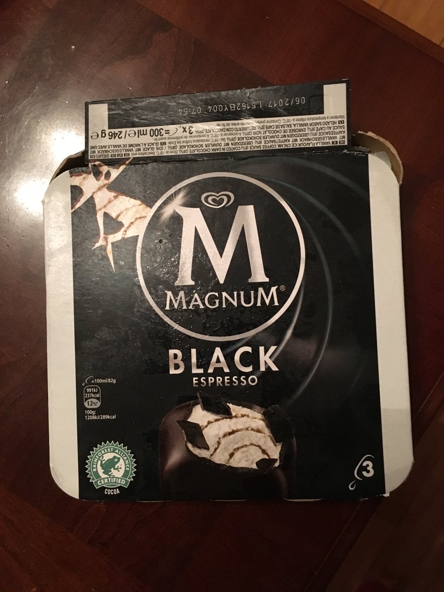 Zainawb's tweet photo. @MagnumUK #blackespresso #great with #blackespeesso three in one go #Calories #sugerrush https://t.co/QUi1pK3rcm