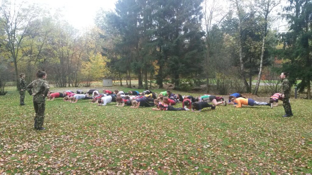 Goeie voorbereiding op de superduper sunday: survival met kapitein Oud en <a href="/HangOnRun/">Hang-On Run</a>