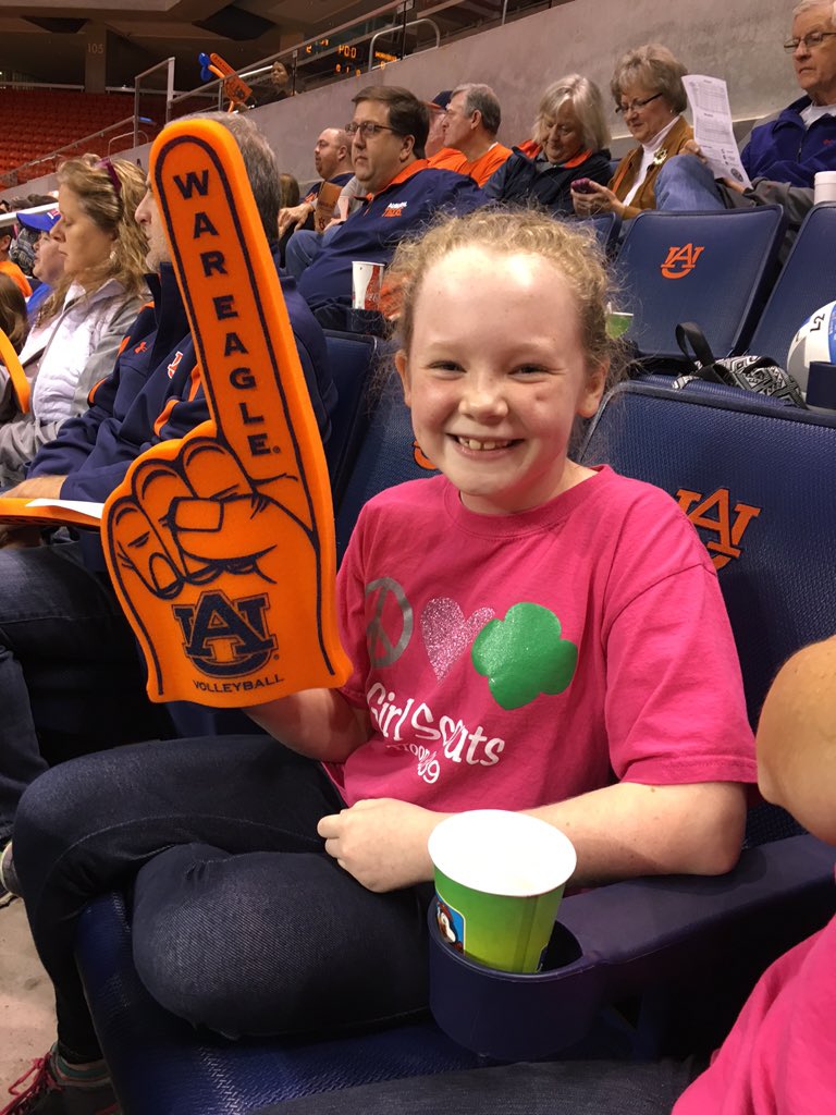 justinwasden's tweet photo. Enjoying some volleyball! War Eagle!!#auburnvb https://t.co/Uj3C7pzDg8