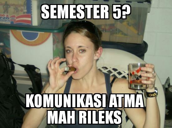 Salmonsalmay's tweet photo. Atma Jaya terpercaya kualitasnya, Komunikasi mah rileks #KomunikasiAtmaSantai https://t.co/M7bRr1GMXm