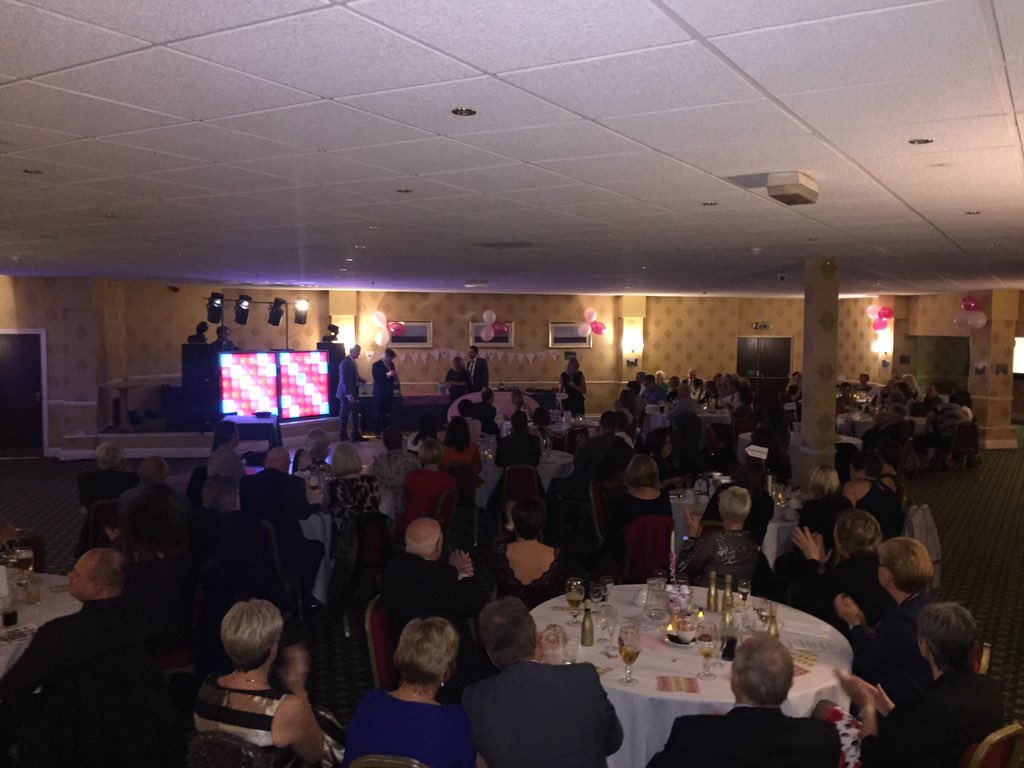 robbluckgolf's tweet photo. #PlayerSquad @activetherapy1 #StaffsBoysU14s @ladieslovegolf1 #Galadinner #StaffsGirlsCelebration #Whataweekend 👌🏻 https://t.co/E4WueblxJY