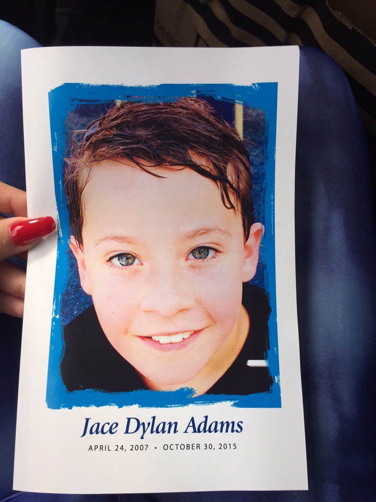 itsQueeenbee's tweet image. U've got everything u've ever wanted &amp;amp; so much more. I love u n miss u so much. rest now bby brother 🙏🏻❤️ #RIPDYLAN