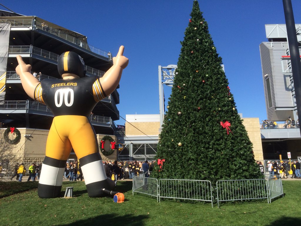JAYSILVERS's tweet photo. Great day for some football https://t.co/BmdeoZ85yc