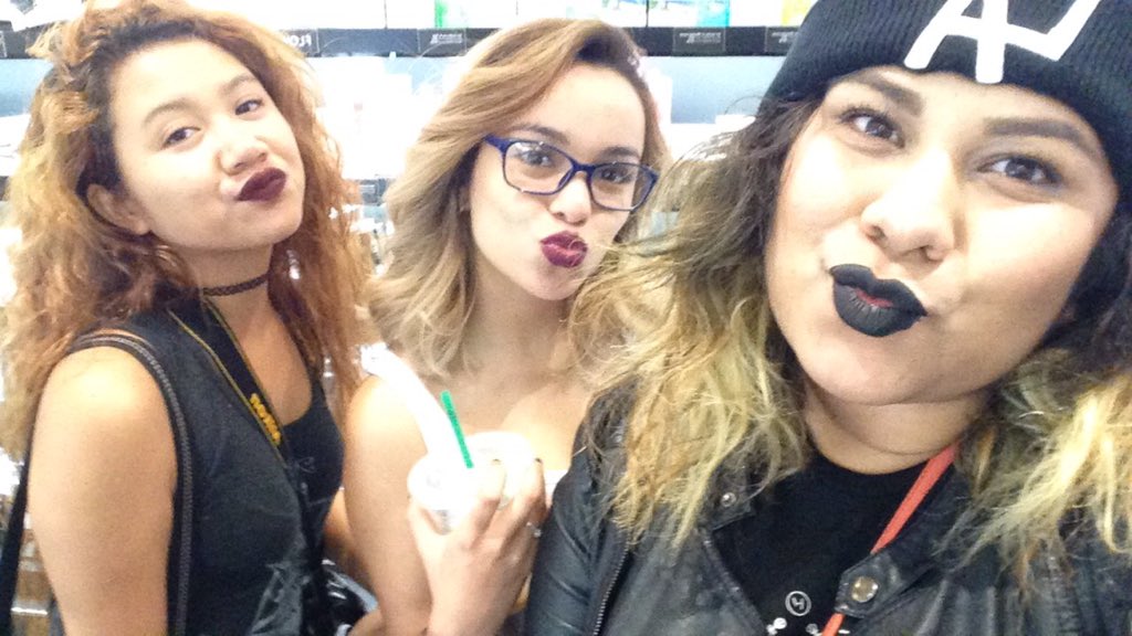 BarlitaB's tweet photo. Yo #LIOLA reunites this fucking week !!!! ๐ค๐ผ๐ https://t.co/TP1uEi8GPY