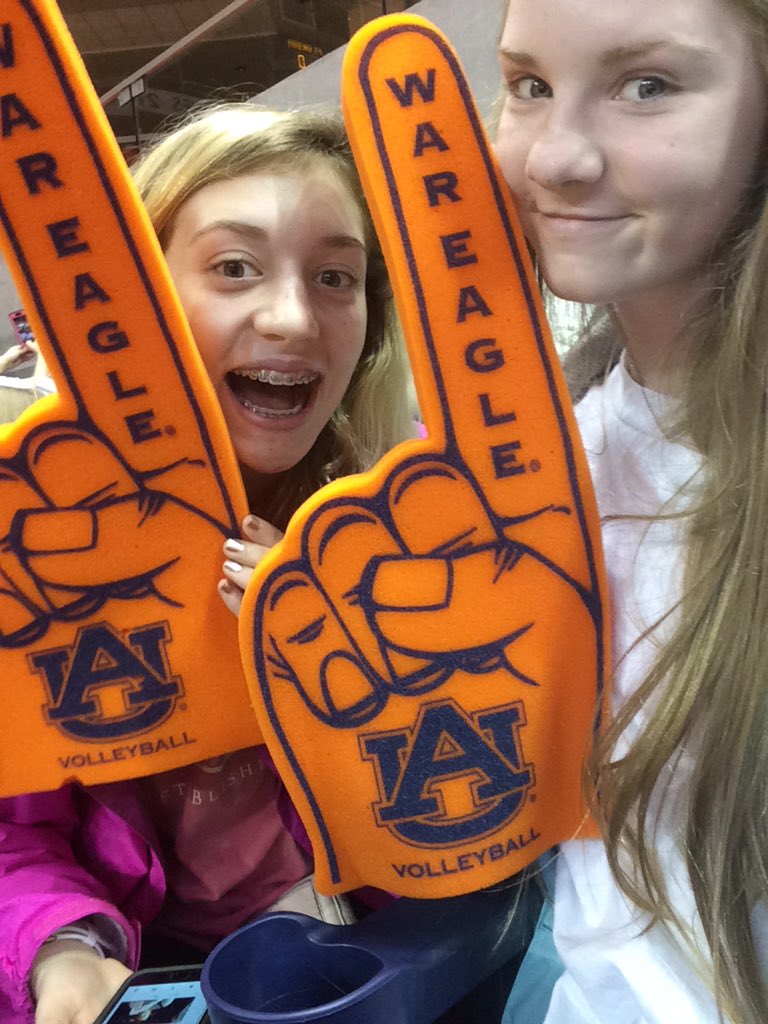 carsonann_crow's tweet photo. #auburnvb seat 14 https://t.co/pSiBZfl0nK