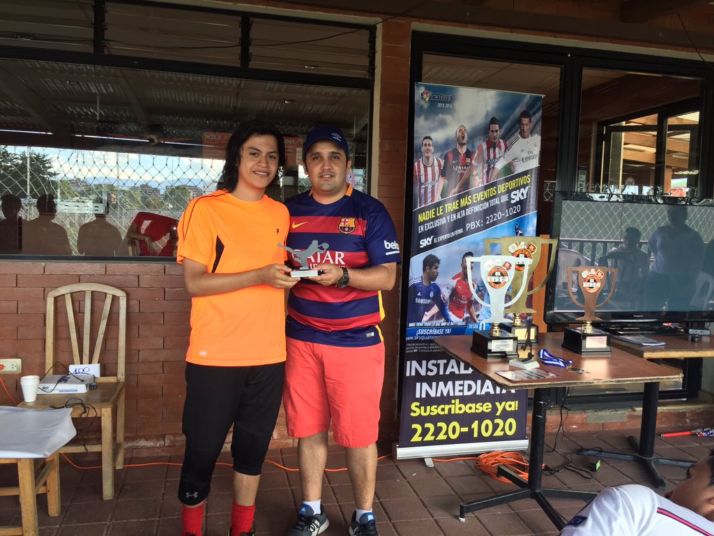 ronaldgalvez_'s tweet photo. Goleador, menos vencido y más valioso para @GuateAzulgrana #CopaDerby https://t.co/hdGri5Grvs