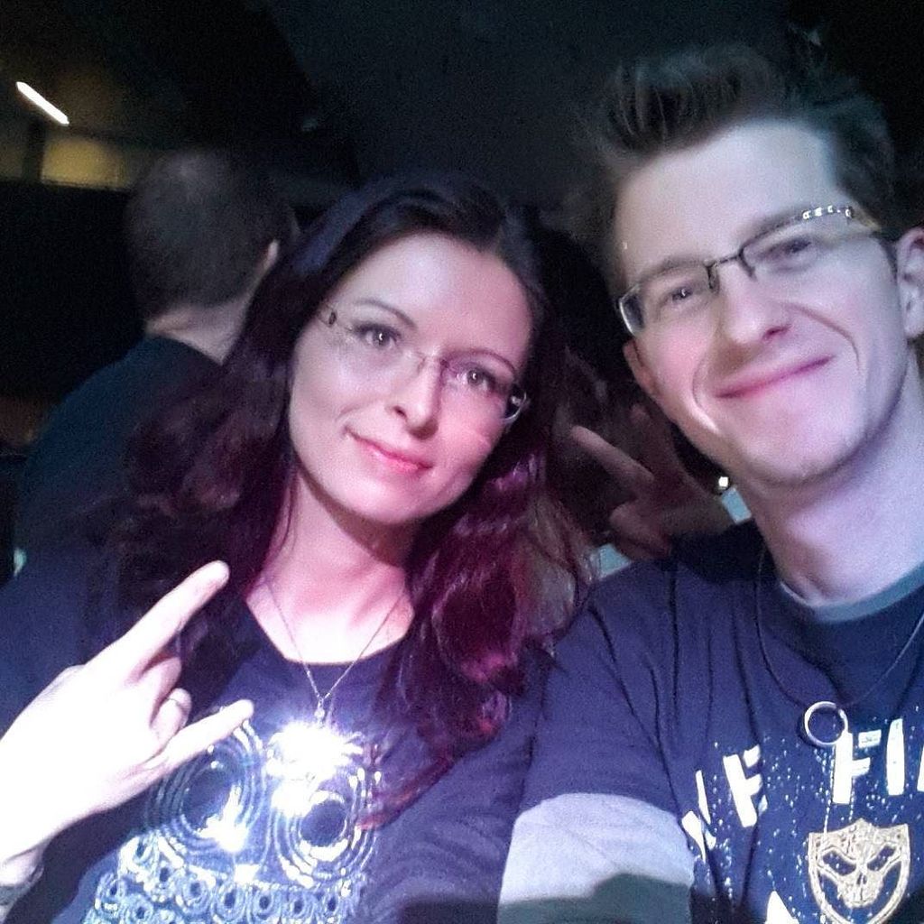 fabdo1978's tweet photo. Jaaaa #5fdp #fivefingerdeathpunch #paparoach #hannover #lifeswisshall #diamondvip #viptick… https://t.co/vqkMlx2kEf https://t.co/RLZrIgnq4C