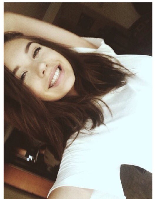 New fake .
•descriptive 
•literate
•any ship