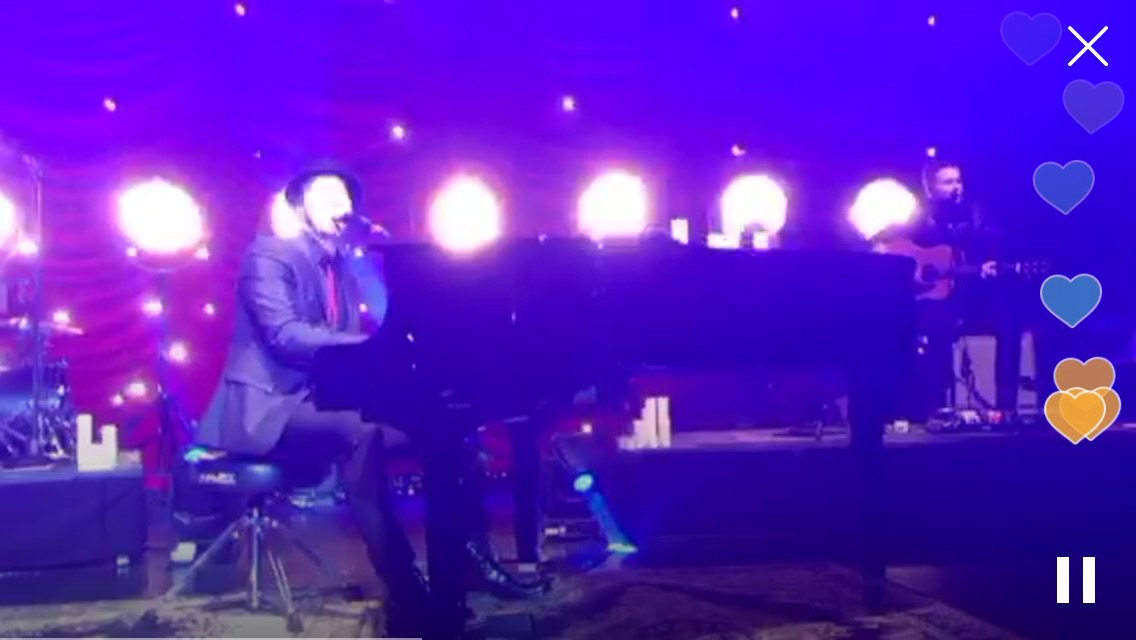 naklkl4's tweet photo. Watched on #Periscope: Gavin DeGraw #IDWB Oslo AcousticTour https://t.co/Z4zm0YMw9w https://t.co/24KmInypCH