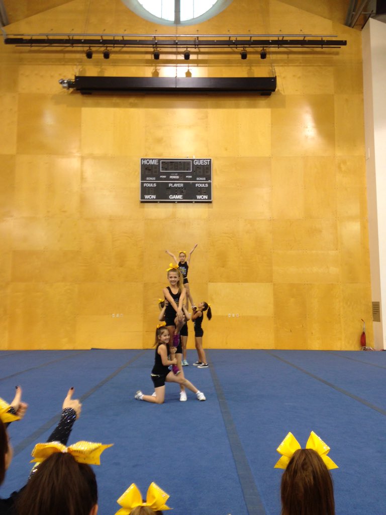 OCAllStars_'s tweet photo. OC Academy Cheer Team 1 looking good!! #OCShowcase2015 #proud2bOC https://t.co/Yz4lyv2N7H