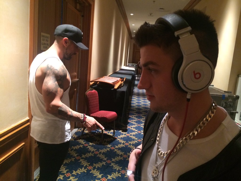 LADanceMagic's tweet photo. Hellloooooo gorgeous! #ladm @ItsMood @DJ_Guthrie https://t.co/WF1CUd0Otj