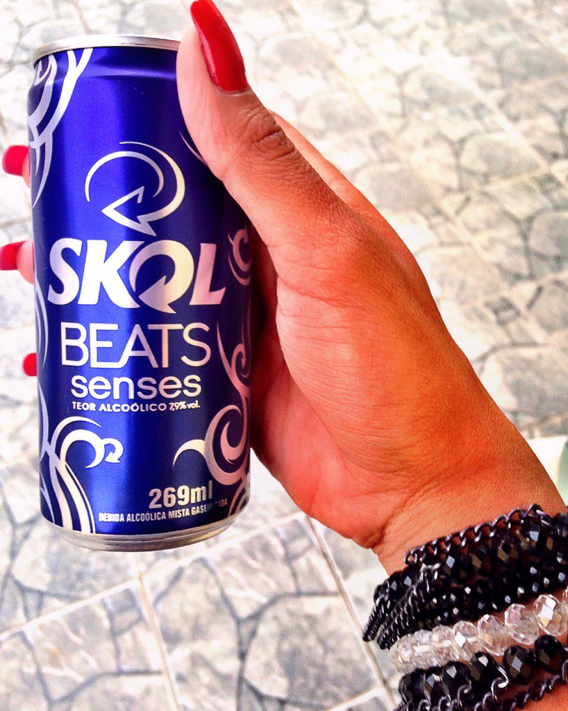 kellyofc_'s tweet photo. Agora não tem mais jeito , #VICIEI ! #BetsBest #Skolbeats 😛😜😝🍺 https://t.co/y7dEalu4Cd