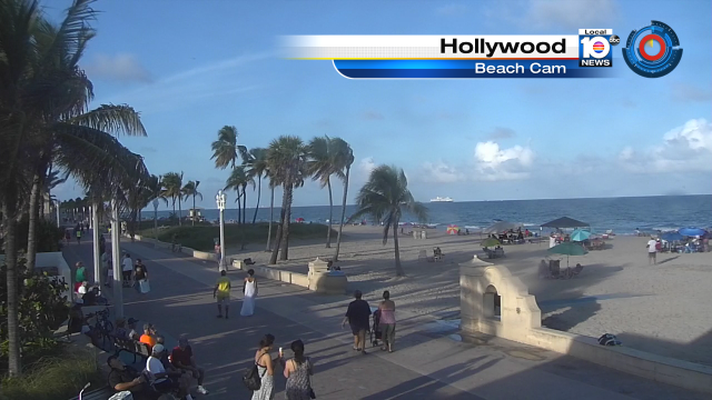 A Nice and HOT end to the weekend here across South Florida. @TrentAricTV has your forecast tonight at 5, 6 and 11pm https://t.co/SxD18nK9Zv