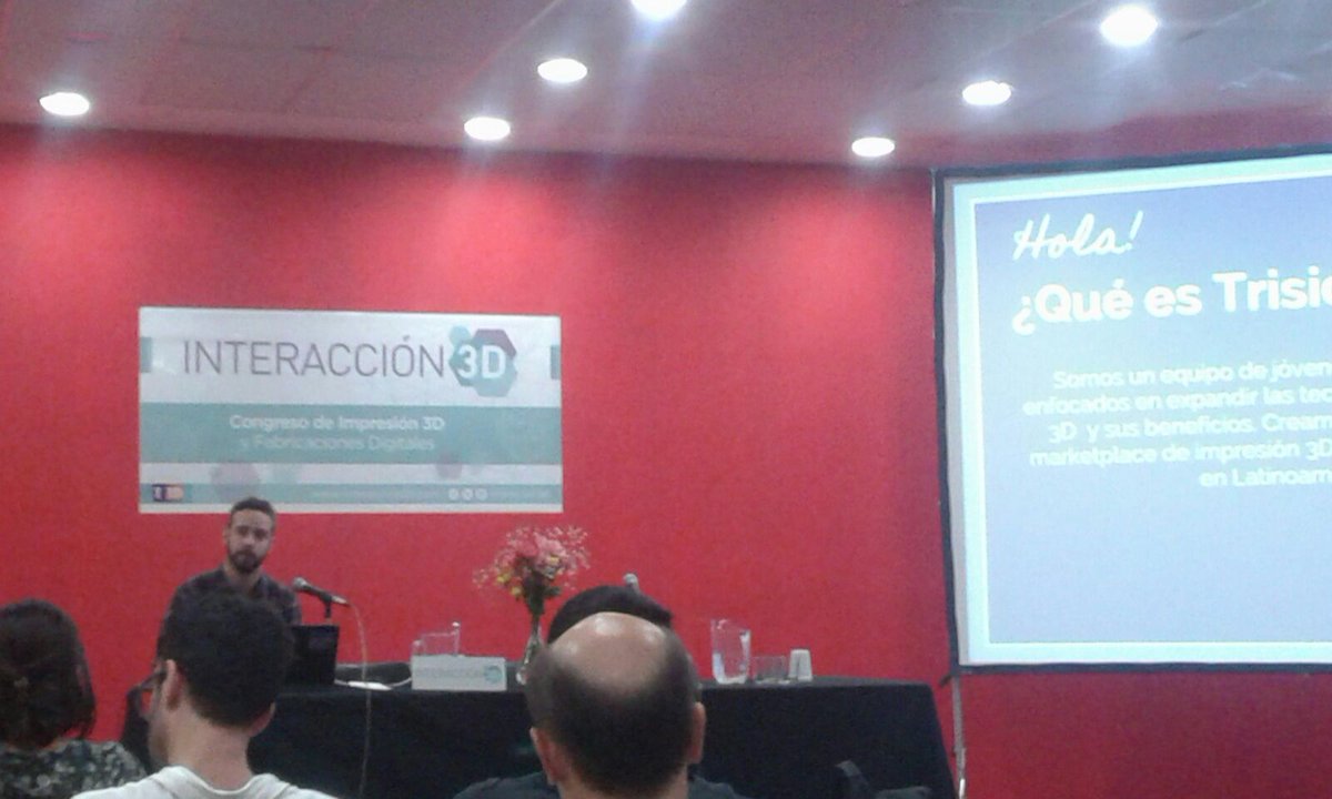 trision's tweet photo. @santitesto co-founder de Trision a full en @Interaccion3D #Interaccion3D
#impresion3d #eduación https://t.co/m5X6RVhVOZ