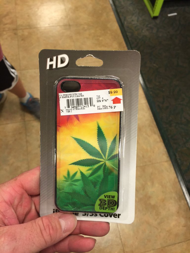 tgibsonrussell's tweet photo. @JoeBTolliver @ClbBryant @jamesanaconda @Sayruh0416 Gibson wanted this for his iPhone. #notpoisonivy https://t.co/Kemzk391HP