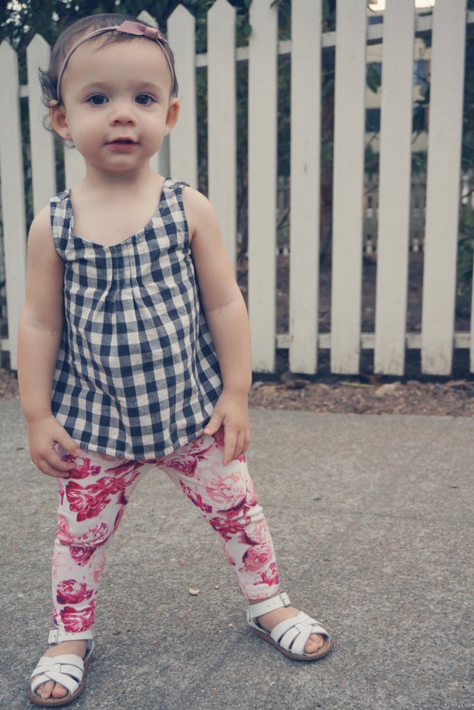 AmritaMcIntyre's tweet photo. Late post of Mila's #babyootd #peekkids #gapkids #floral #fallfashion #babystyle #babyfashion #kidsfashion https://t.co/eBUPK5bglh